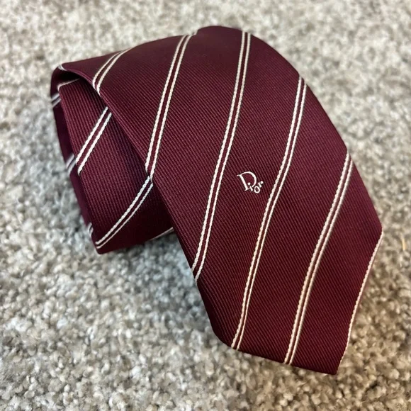 Christian Dior Neck Tie Mens Red Maroon / White Striped Pattern Poly/Silk Blend. - Picture 1 of 5